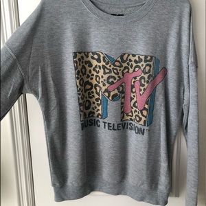 MTV pullover